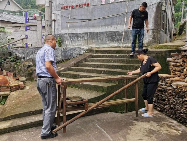 “老铁”中奖了