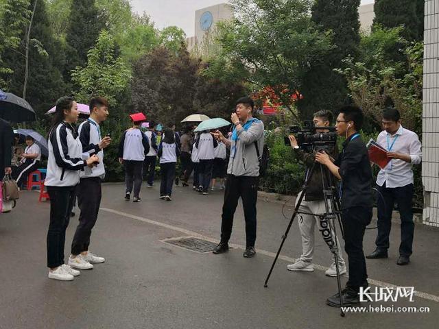 直击衡水中学成人礼：“00”后都18岁啦！