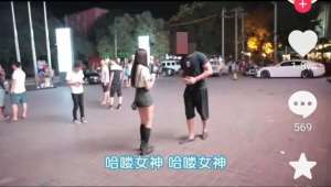 女主播约路人(“户外搭讪式”直播乱象：征得同意也可能构成侵权)