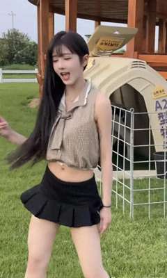 韩国女主播 青草(三只羊女主播集体停播外出强颜欢笑，素颜很路人，乔妹看着像大姐)