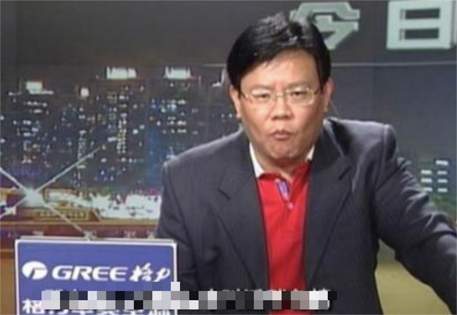 广东台主持人郑达，妻子是一名会计师，至今已恩爱近30年