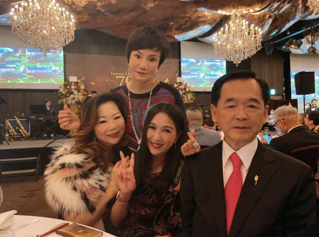 78岁富商王应杰新婚期接噩耗，长子运动猝死，无奈喜事后办丧事