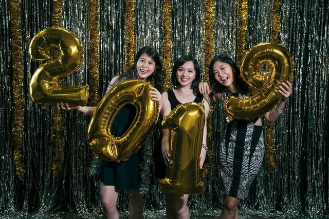 韩国大量进口，中国丝袜，情趣用品！韩国主播背靠中国，经济翻倍