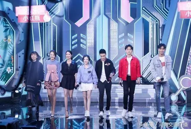 年收入2.7亿?斗鱼一姐冯提莫深陷“整容+离婚+会计门”