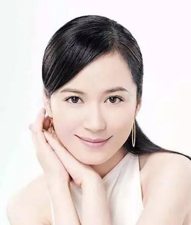 不要再YY俞飞鸿是神马不老女神了！她根本从！来！没！有！年轻过！