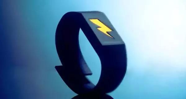 电击震动秀恩爱?原来这世上还有那么多“奇葩”的手环