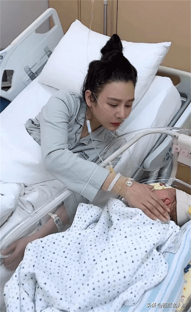 千万网红援助烧伤宝妈，携30万现金亲自送到医院，却被质疑作秀