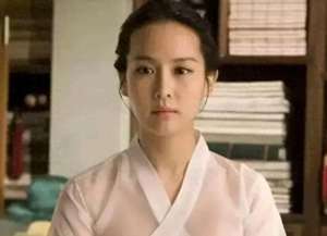 韩国美女主播露三点(艳后赵如珍2亿浏览量床戏从露点到演技派，背后惊人秘密曝光)