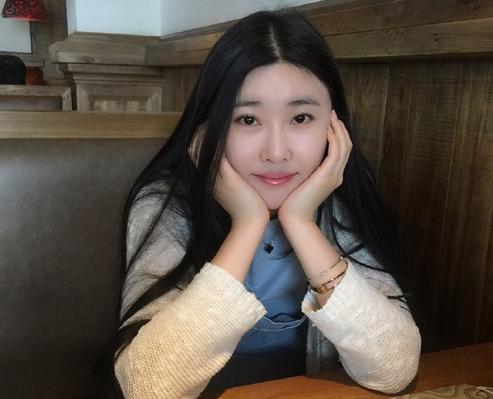 90后美女主播年入千万，游戏直播作假拒不承认遭网友扒皮