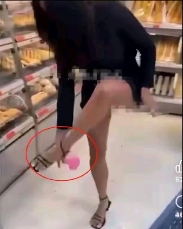 “女网红超市脱内裤事件后续,更多辣眼真相被揭晓!”