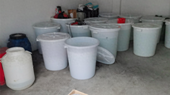 直播间低价卖假冒兰蔻、香奈儿等品牌的化妆品，15人获刑