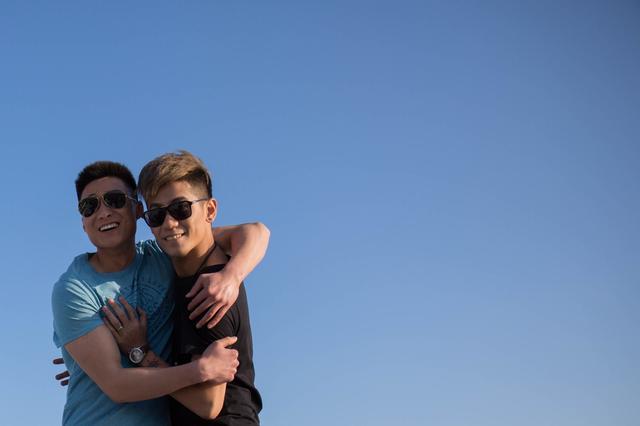 某直播平台主播逃离33天 “床”照不自觉流出