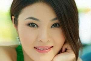 一念天堂.女主播(罗菲：曾是美女歌唱家，却沦为“大老虎”情妇，最终结局怎么样了)