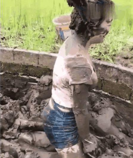 抖音“泥鳅女孩”为出名，再次刷新观众三观，网友：是个“狼人”