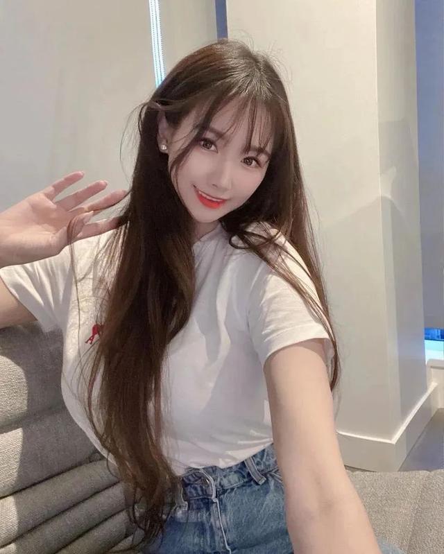 韩国美女主持人！极品身材，真绝了