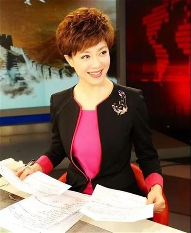 央视女主播文静：“假发门”秘密竟保守10多年，坚持丁克不后悔