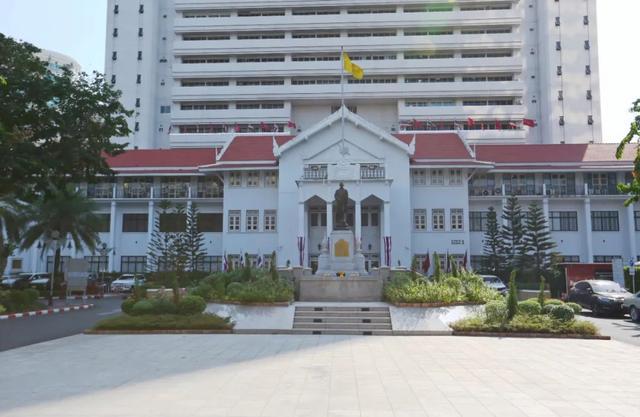 杭州健身教练给女主播打赏，网贷欠钱被骗去缅甸！失联者家属群已登记400多人