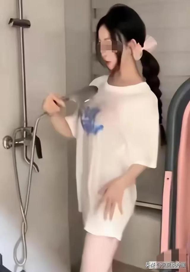 闹大了!广东河源女网红遭刑拘,深夜直播不堪入目,抓捕现场曝光