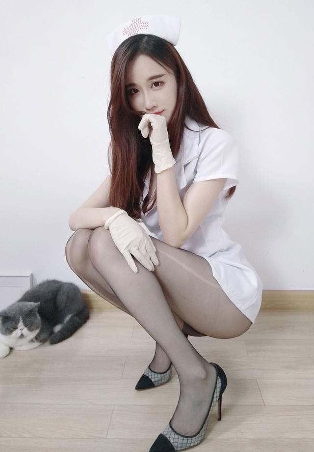 虎牙ASMR一姐轩子巨2兔被爆不放假图集