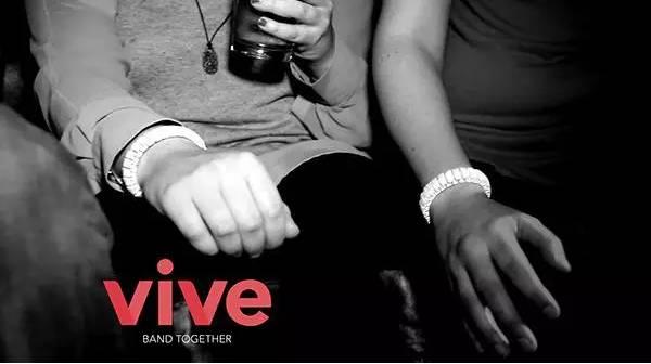 电击震动秀恩爱?原来这世上还有那么多“奇葩”的手环