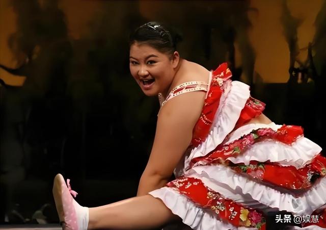 胖丫赵丹出狱三年罕见露面，参加关思慧婚礼，又胖回了原来的样子