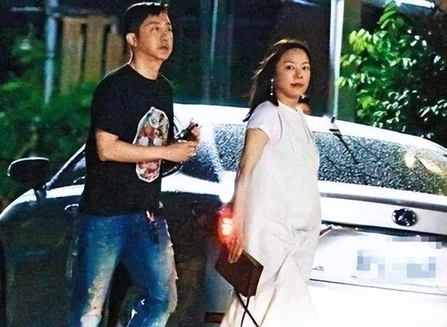 庾澄庆罕见晒与老婆合照!两人结婚八年育有一儿一女