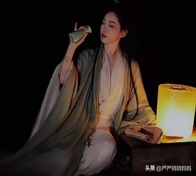 YOYO，一位阳光貌美主播，曾是宇辉最好的搭档，如今物是人非！