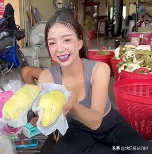 泰国美女主播棒糖妹(童颜巨乳、傲人三围，东南亚榴莲甜妹性感美照炸翻全网~)