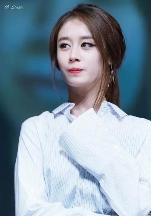 韩国女团T_ara朴智妍