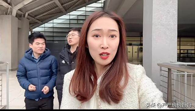 YOYO，一位阳光貌美主播，曾是宇辉最好的搭档，如今物是人非！