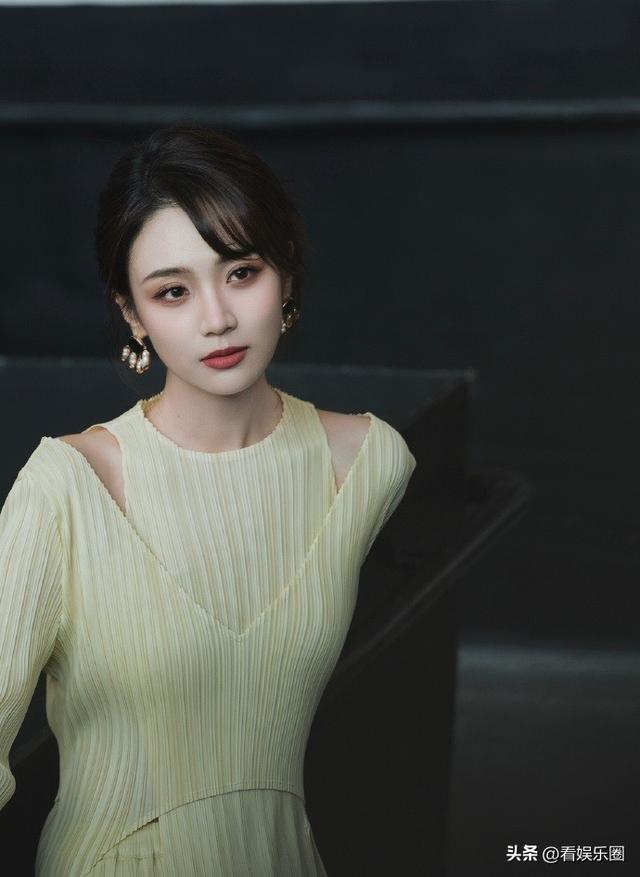 深圳卫视那些惊艳了时光的美女主播们!