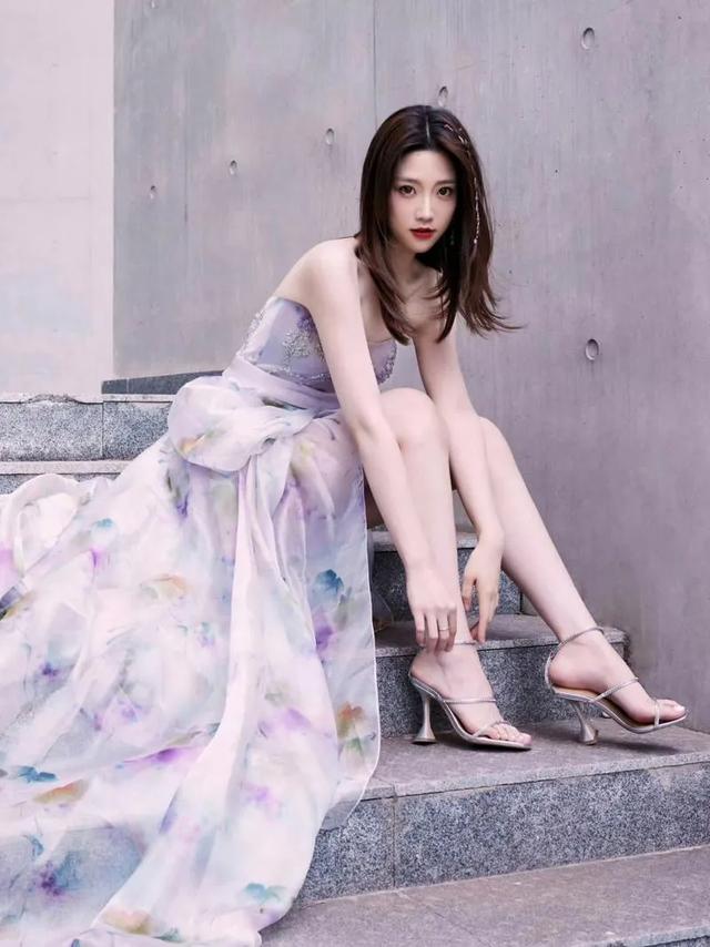 张纯烨，号称身材最好的女主持人！