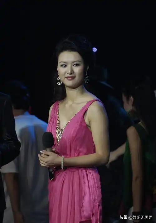 云南电视台12位美女主持人，崔爽‌是最美新闻女主播