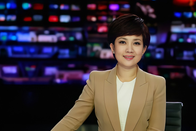 王端端：直播时当众崩溃落泪，央视四台当家花旦，有望成新闻一姐