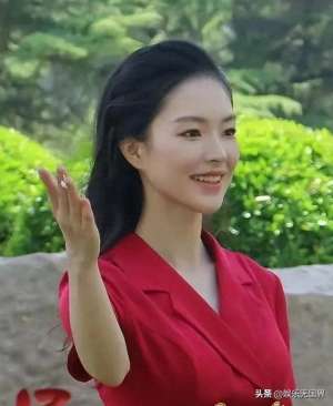 东方卫视女主播(东方卫视10位美女主持人，陈辰、冯琳、司雯嘉，你喜欢哪位主播)