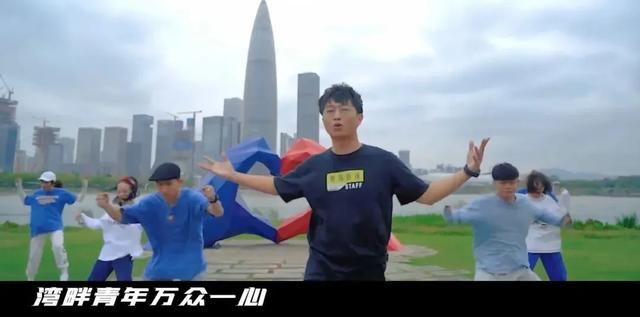 好听！李云迪与初中生百万up主宣宣破壁合作 整条街都沸腾了