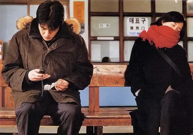 《春逝》录音师尚优与主播恩秀春恋，信心缺失致爱成殇