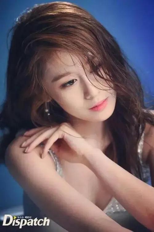 韩国女团T_ara朴智妍