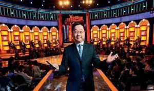 混饭女主播近照(曾经的央视门面，怼天怼地后断送主持生涯，现在网综“混口饭吃”)