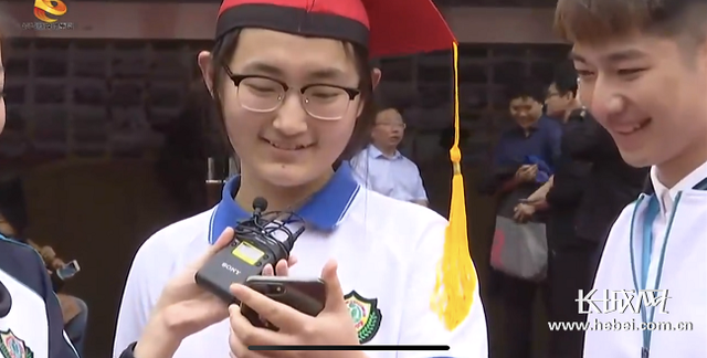 直击衡水中学成人礼：“00”后都18岁啦！