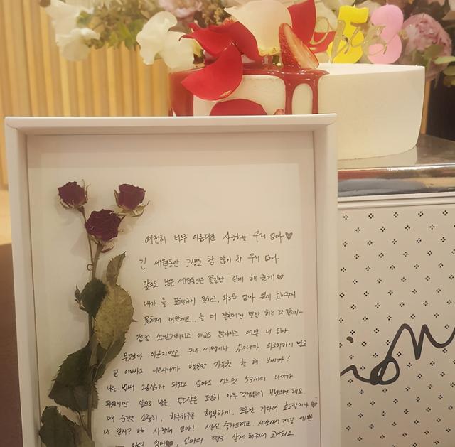 韩国国民偶像爆恋情口碑崩塌?女方父母竟是诈骗犯,网友怒骂