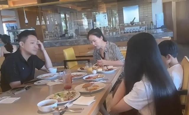 小杨阿姨工作转移北京，愤怒发声怼黑粉，具俊晔放弃遗产原因曝光