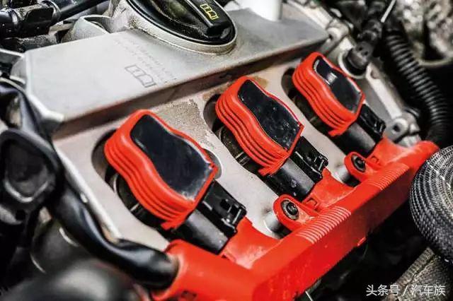 天生一对，看汽车圈模范情侣如何秀恩爱