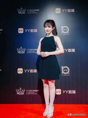 yy网红女主播歌手(YY文儿十周年庆，高标准宴请400位粉丝，平台多渠道同步直播)