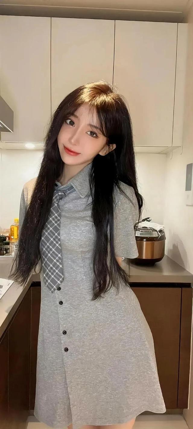 美女主播性感写真壁纸——呆妹儿