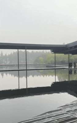 第一坊女主播大秀视频(内场原来是这样的今晚香奈儿西湖大秀，最新揭秘)