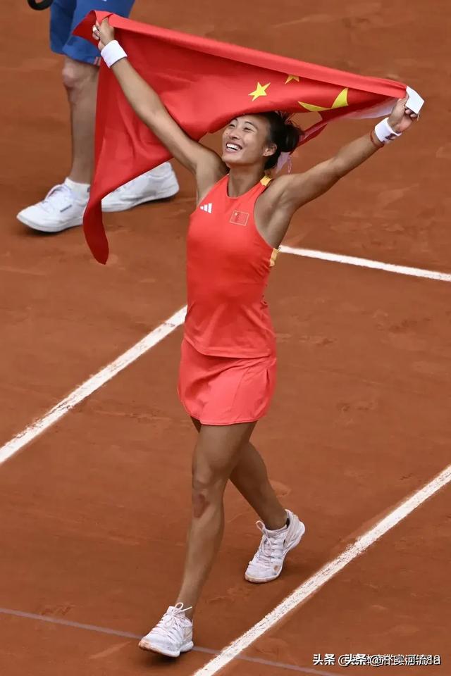 武网爆出大冷门 王欣瑜2-1逆转晋级 6号种子惨败 郑钦文收获泼天富贵