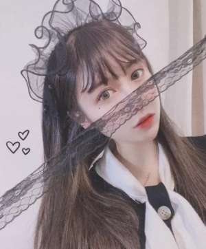 斗鱼女主播九九(女主播爆料土豪的心思，暗示自己不值十万块)