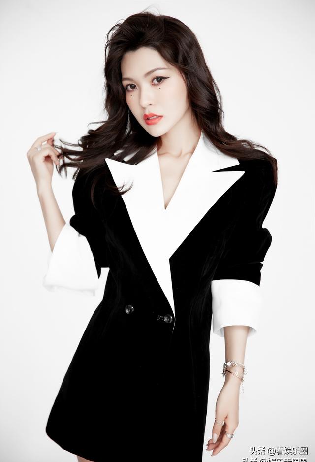 深圳卫视那些惊艳了时光的美女主播们!