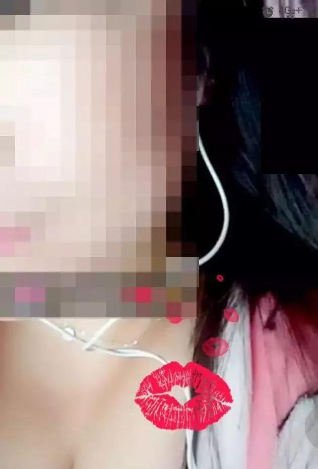 女主播每晚直播不堪表演,13岁儿子就在隔壁房间